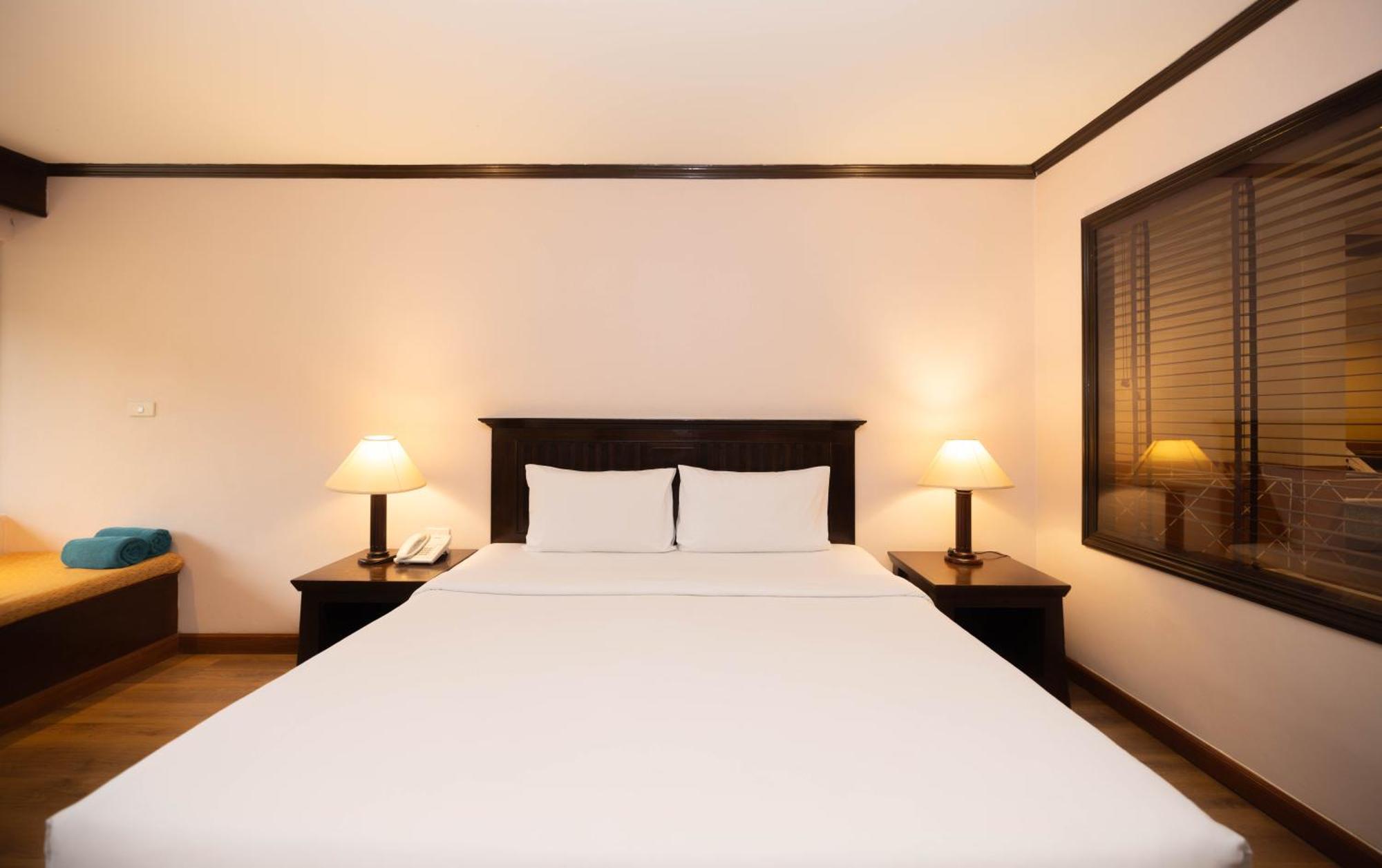 Baumanburi - Sha Hotel Patong